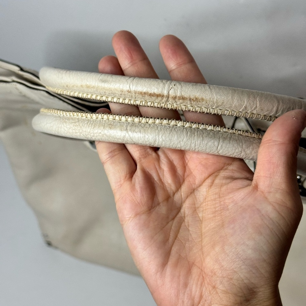 Michael Kors Astor Large Vanilla Leather Tote Bag - Picture 6 of 15